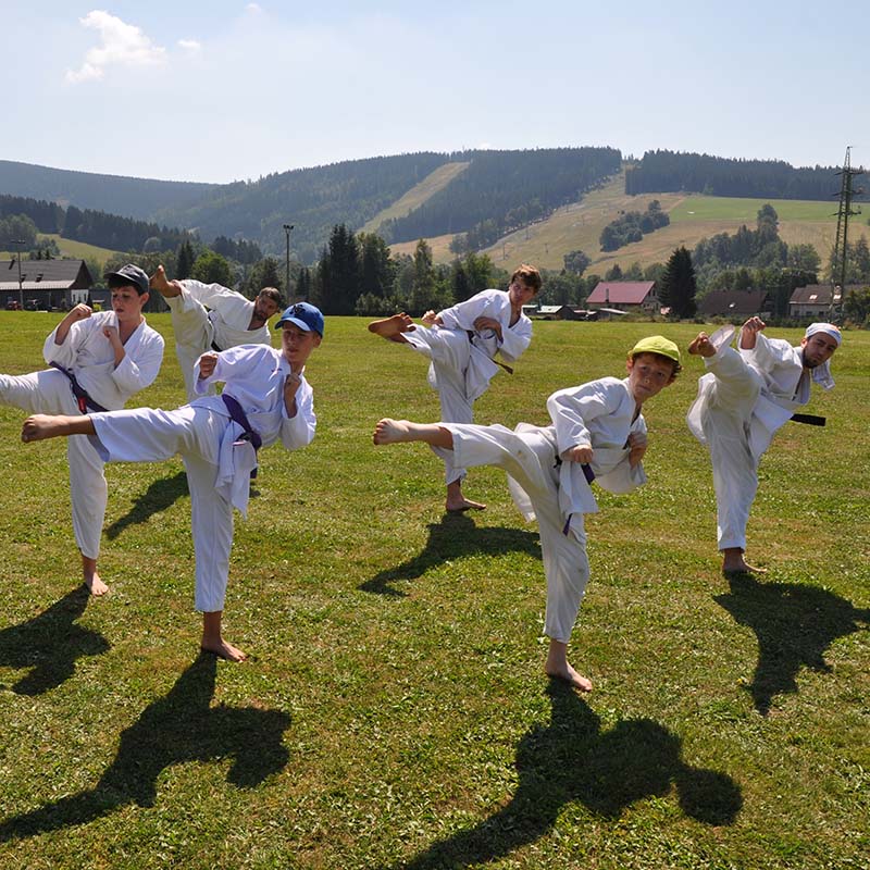 Letní soustředění karate v Deštném 2018